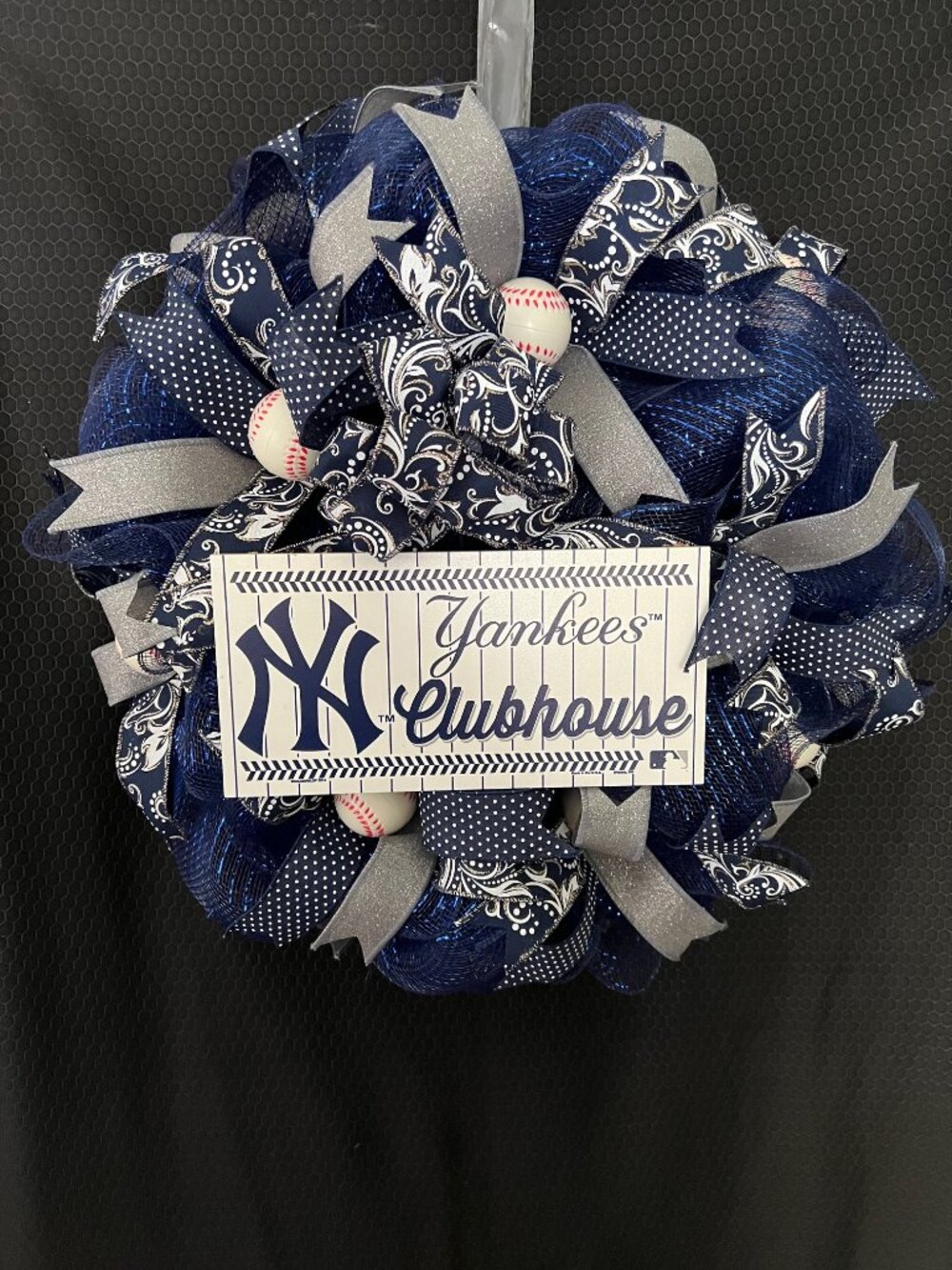 N Y Yankees Deco Mesh Wreath